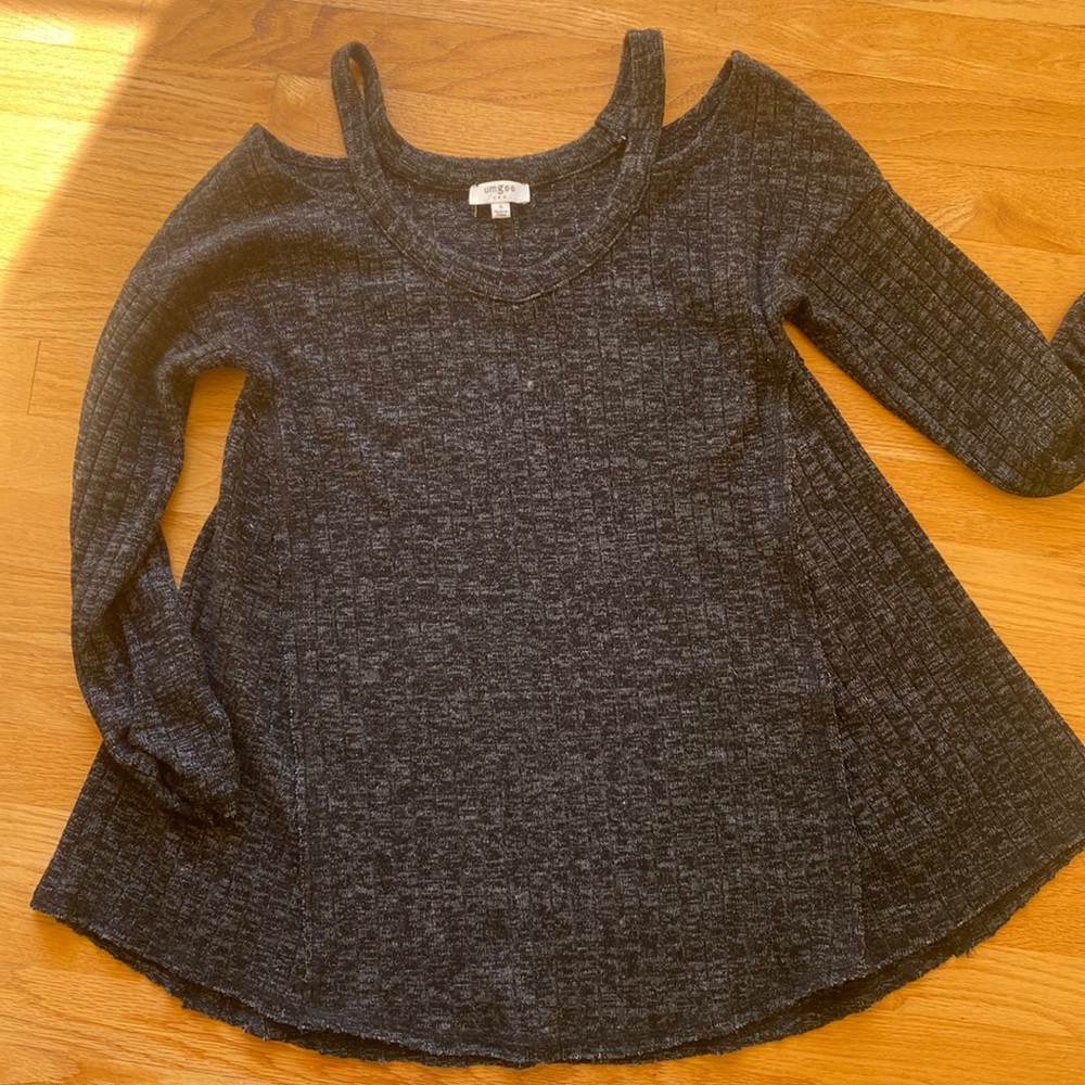 Cold shoulder knit a line sweater